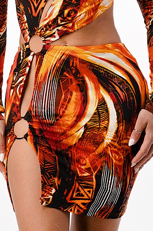 Graphic O-Ring Linked Peekaboo Bodycon Dress